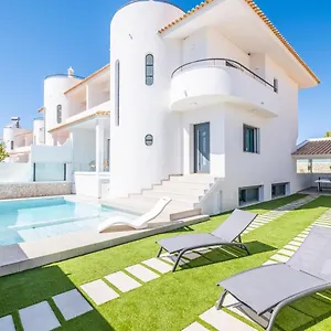 https://atlantis-luxury-villa.hotelaalgarve.com