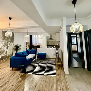 https://apt-tree-house.bucharesthotelsnow.com