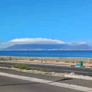 Apartment Cape Town Beachfront In, Bloubergstrand